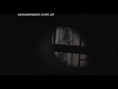 ❤️ Blondie tiġi filmata segretament minn voyeur tal-viċinat moħbi wara briks vojta ️❌ Video tal-ħakk fil-porn mt.extratorrents.top ❌️
